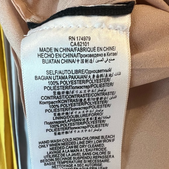 BCBGMaxAzria Asymmetrical Dress in Black, White, and Yellow. Size 2. - Picture 4 of 4